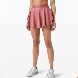 NWT Lululemon court rival skirt 8